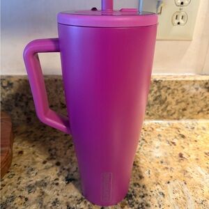 Brumate 40 oz Tumbler - Good Condition